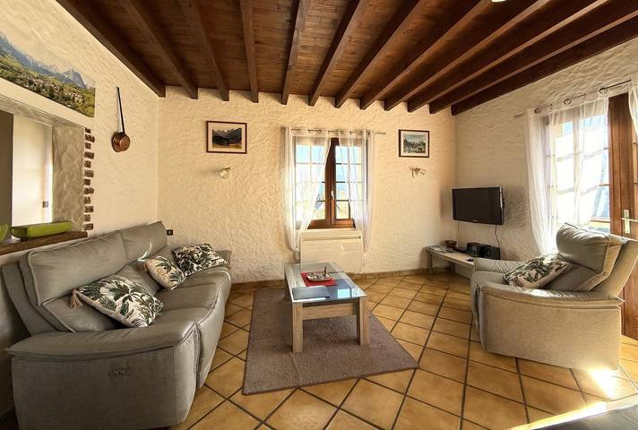 Gîte pour 4 personnes, avec terrasse dans Béarn - 2