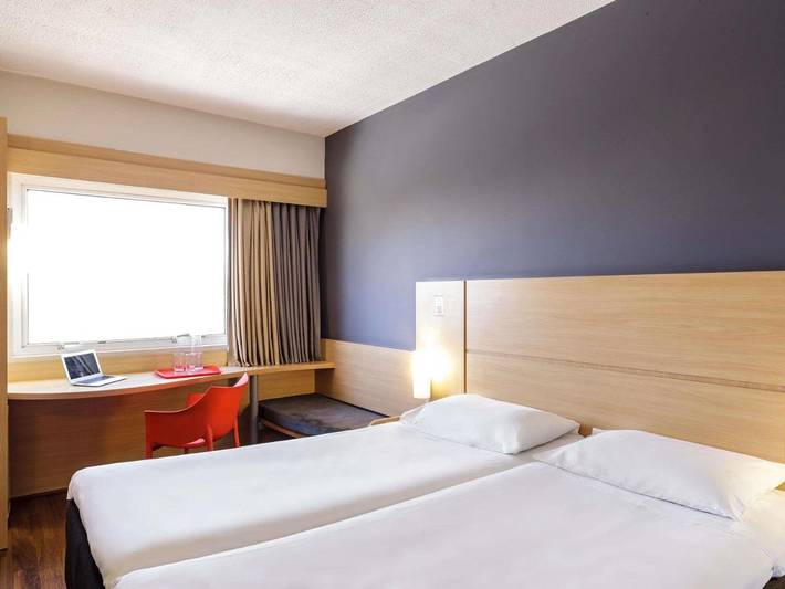 Hôtel pour 2 personnes, avec vue et jardin, animaux acceptés à Falaise (Calvados) - 3