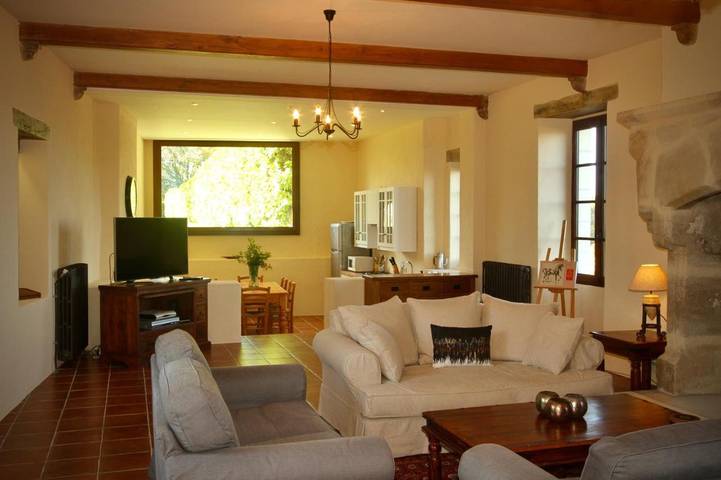 Location de vacances pour 6 personnes, avec piscine ainsi que jardin et vue, adapté aux familles à Albas - 4