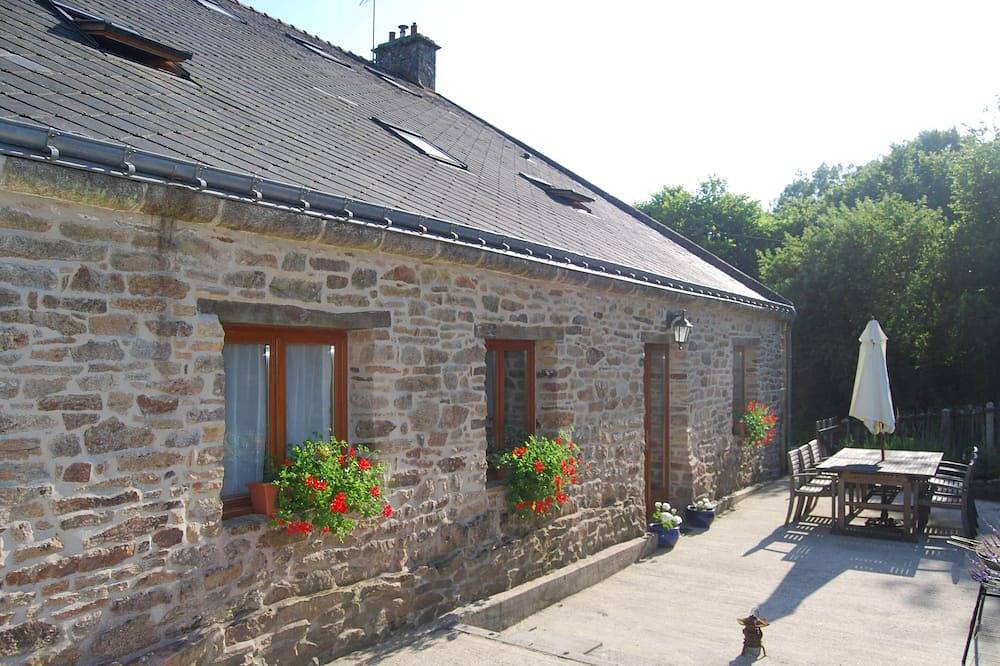 Le Pressoir - Gîte avec piscine couverte - St Leon, Languidic, Bretagne Sud in Languidic, Région de Lorient