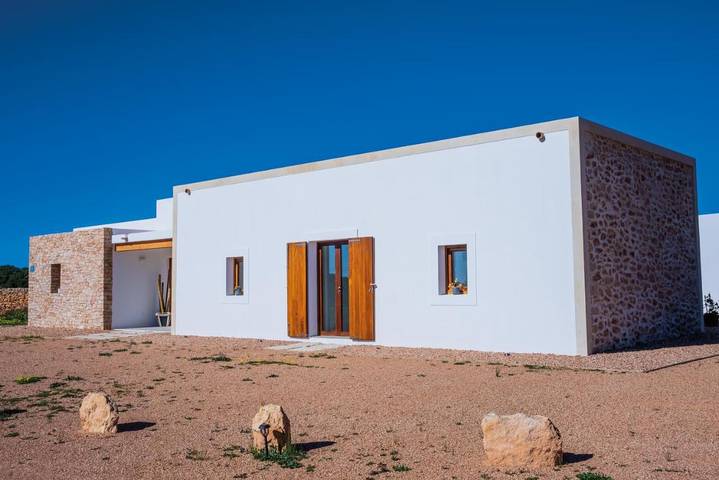 Casa rural para 6 personas, con vistas además de piscina y jardín en El Pilar de la Mola - 4
