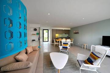 Gîte pour 6 personnes, avec terrasse et jardin dans Golf de la Palmyre