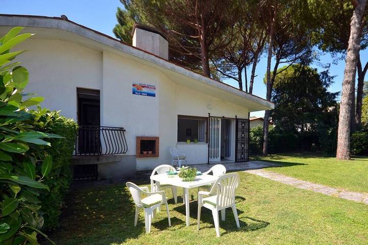 Villa pour 7 personnes, avec jardin - 1