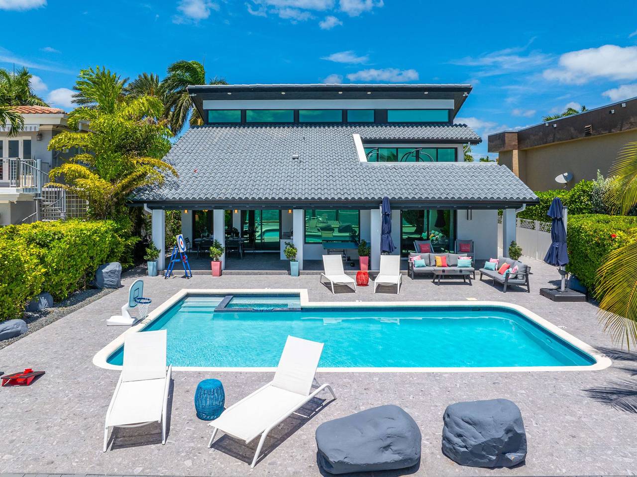 New - Best Bayfront View Villa with Heated Pool in North Bay Village, Florida