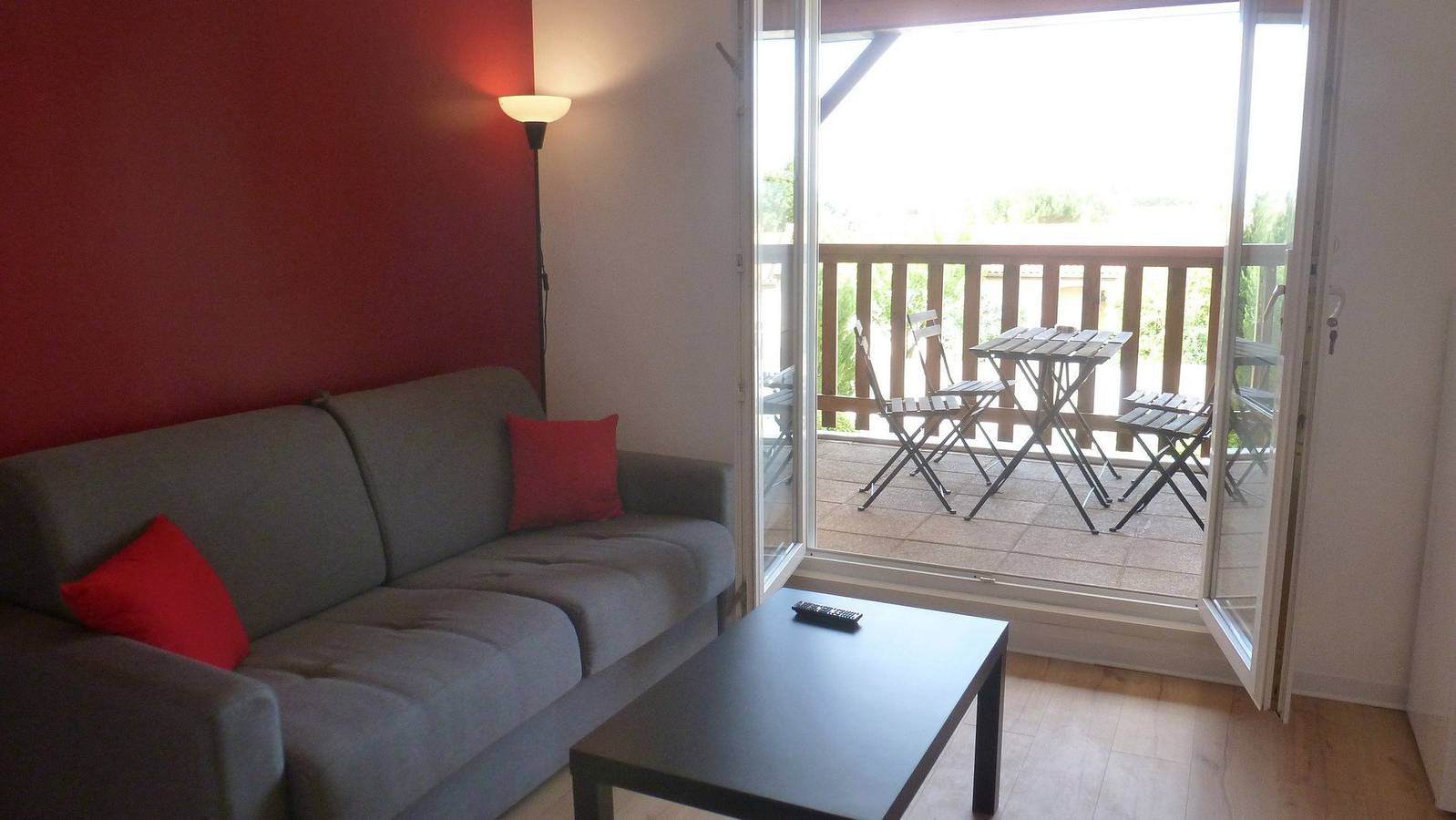 Appartement entier, Logement Érable 2 pièces: 18Molierefr 3 km Futuroscope in Chasseneuil-du-Poitou, Vienne (France)