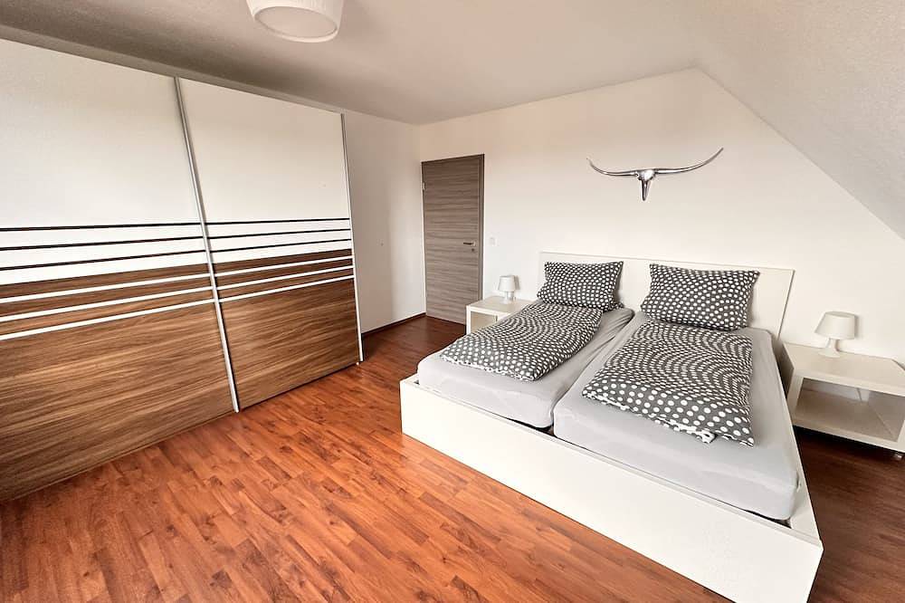 Ganze Wohnung, Ferienwohnung 75m2 bis 5 Personen modern und familienfreundlich in Quedlinburg in Quedlinburg, Harzvorland