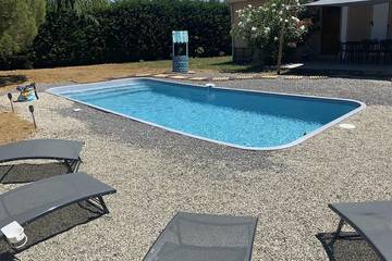 Gîte pour 6 personnes, avec terrasse et jardin, animaux acceptés à Pradons