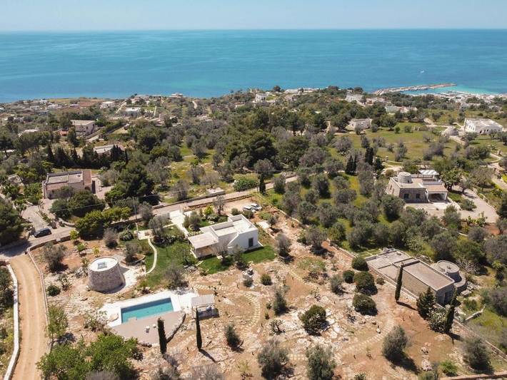 Villa per 6 persone, con giardino e panorama nonché piscina e terrazza a Morciano di Leuca