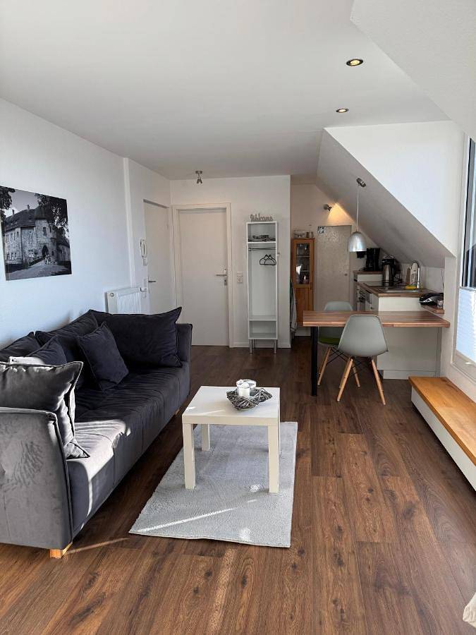 Ferienwohnung für 2 Personen, mit Balkon und Ausblick in Bad Driburg - 2