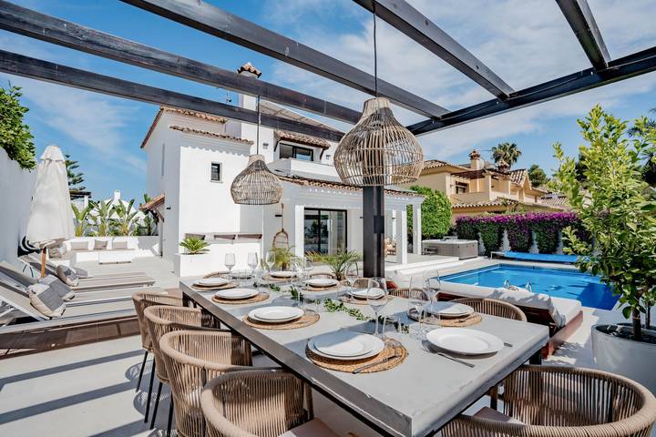 Villa pour 12 personnes, avec balcon et jacuzzi à Puerto Banús