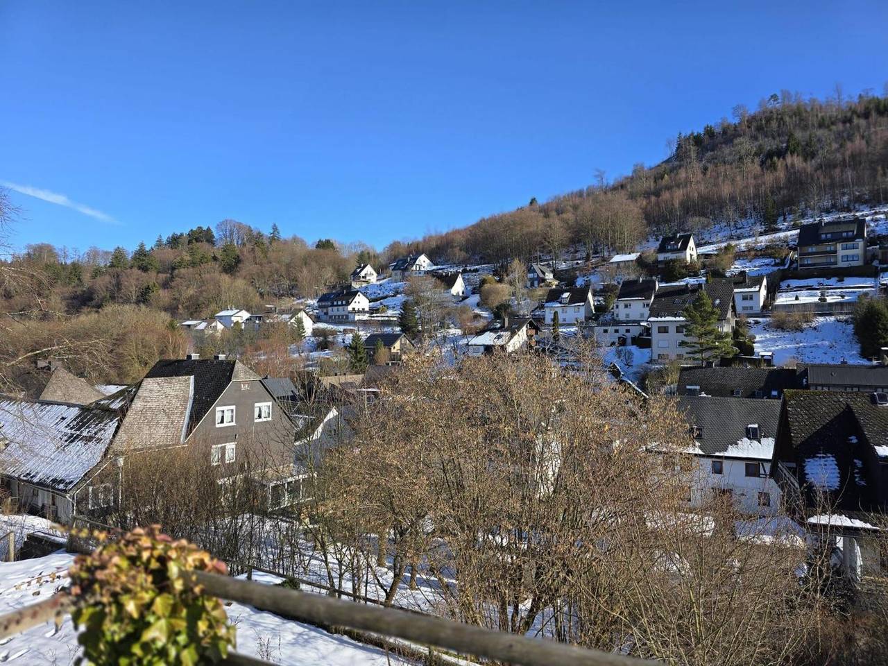 Ganze Wohnung, Apartment „Sauerland 2“ mit Bergblick, Balkon und Wlan in Schwalefeld, Willingen