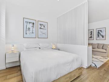 Studio for 2 People in Sydney, New South Wales, Photo 1