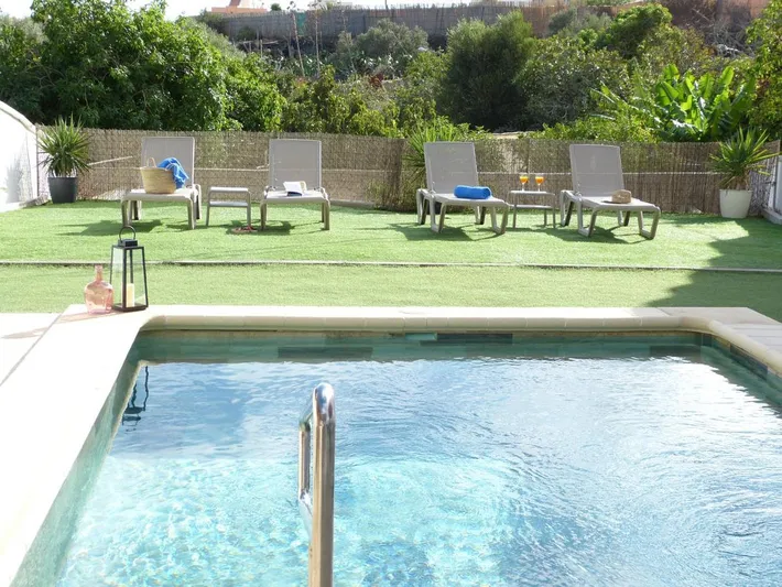 Chalet para 4 personas, con jardín además de piscina y vistas - 1