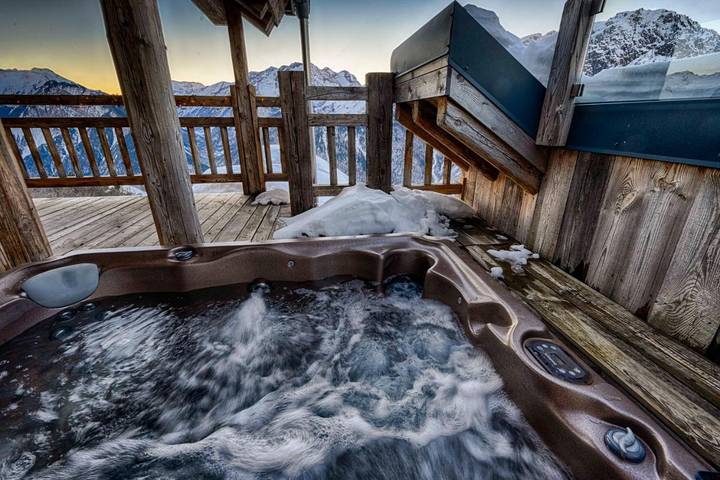 Chalet pour 14 personnes, avec sauna ainsi que jardin et jacuzzi à Villard-Reculas - 4