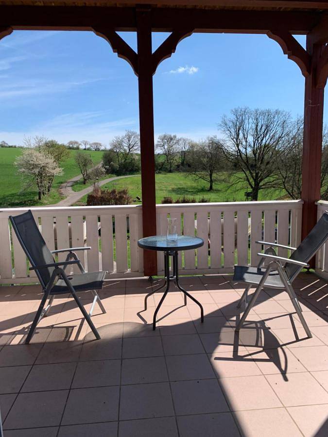 Ferienwohnung für 6 Personen, mit Balkon und Ausblick in Neukirchen (Knüll)
