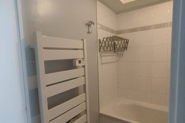 Appartement entier, Jolie vue mer pour ce logement au calme à 10 mn à pied de la plage in Saint-Cast-le-Guildo, Région de Dinan