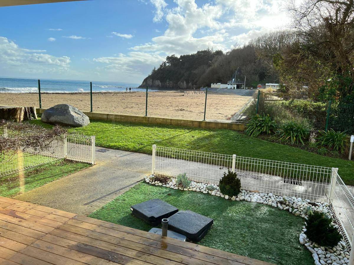 Appartement entier, Apartment with Sea View in Étables-sur-Mer, Côte de Goëlo