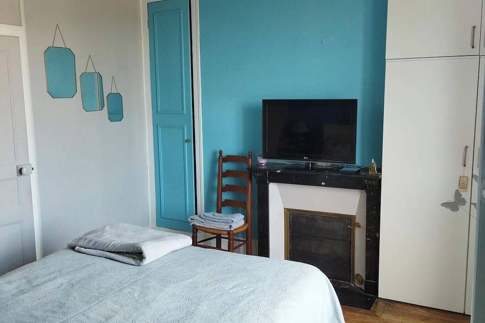 Chambre d Hôte Chez Aude et Xavier in Lévignen, Río Oise