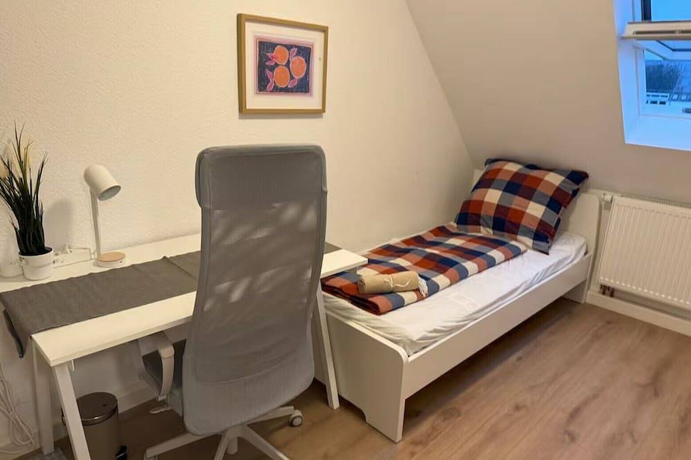 Ganze Wohnung, Gemütliches Ferienzimmer direkt bei Whu, Rheinsteig, Schönstatt, Zentrum in Vallendar, Osteifel