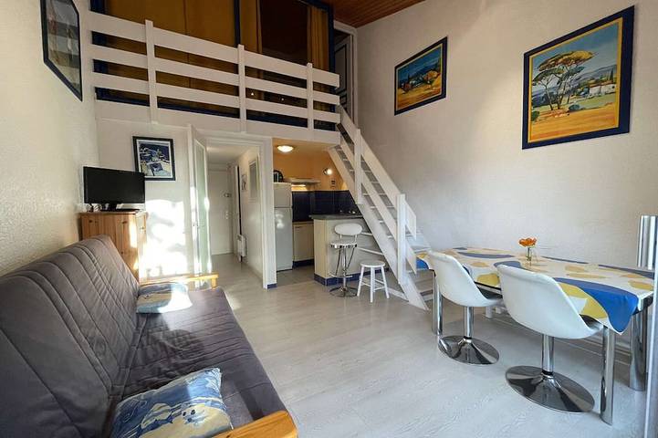 Gîte pour 5 personnes, avec terrasse dans Casino La Pastourelle