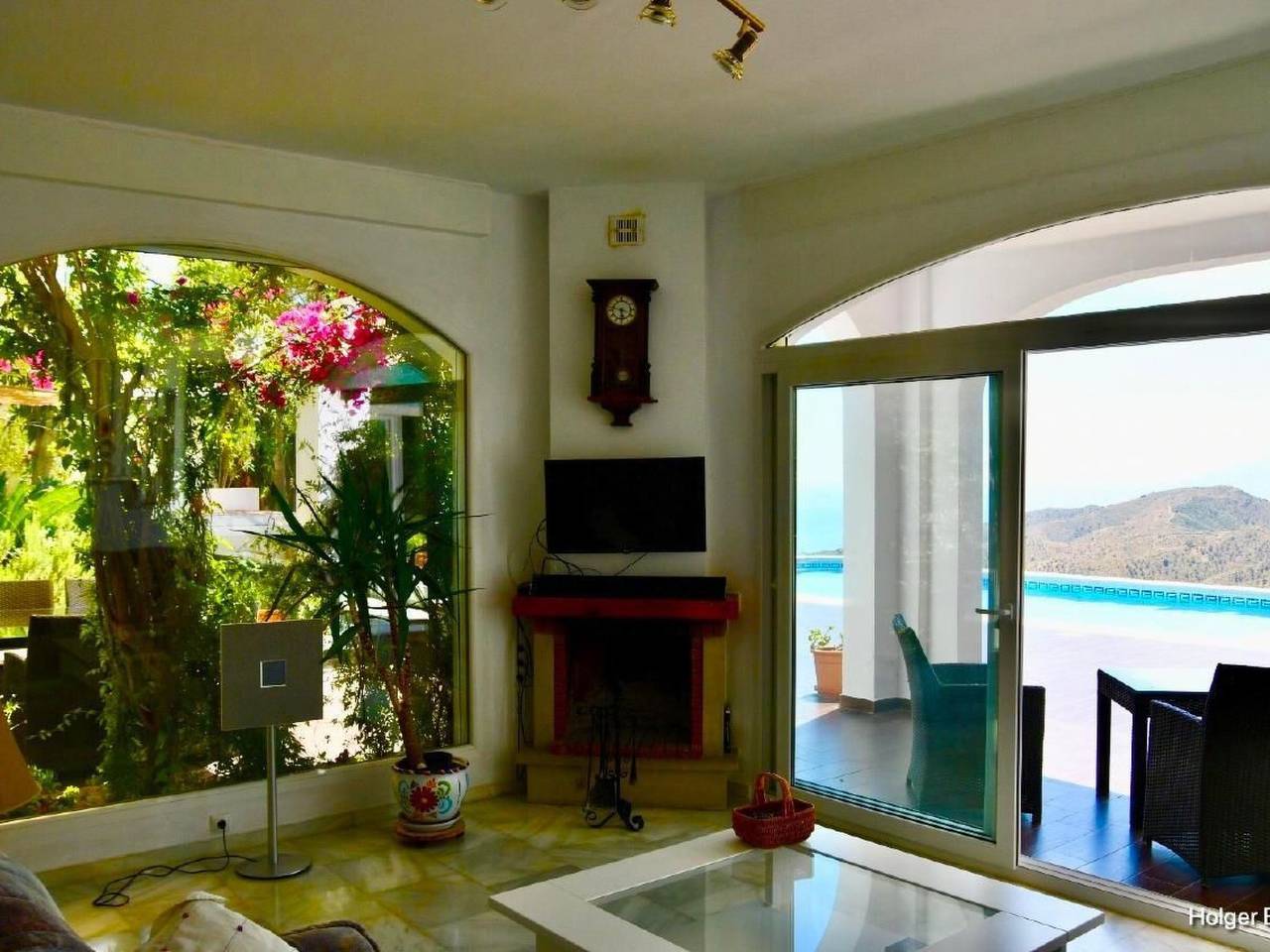 Villa Axarquia in Moclinejo, Costa del Sol