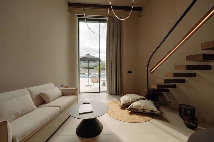 Villa für 3 Personen, mit Terrasse und Garten sowie Pool in Aria