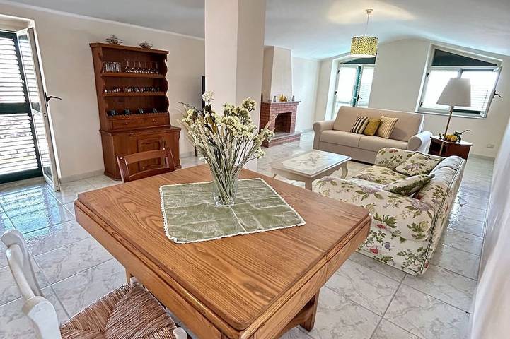 Entire apartment, Casa D'ambrosio vacation Breathtaking views in Camerota, Cilento Coast