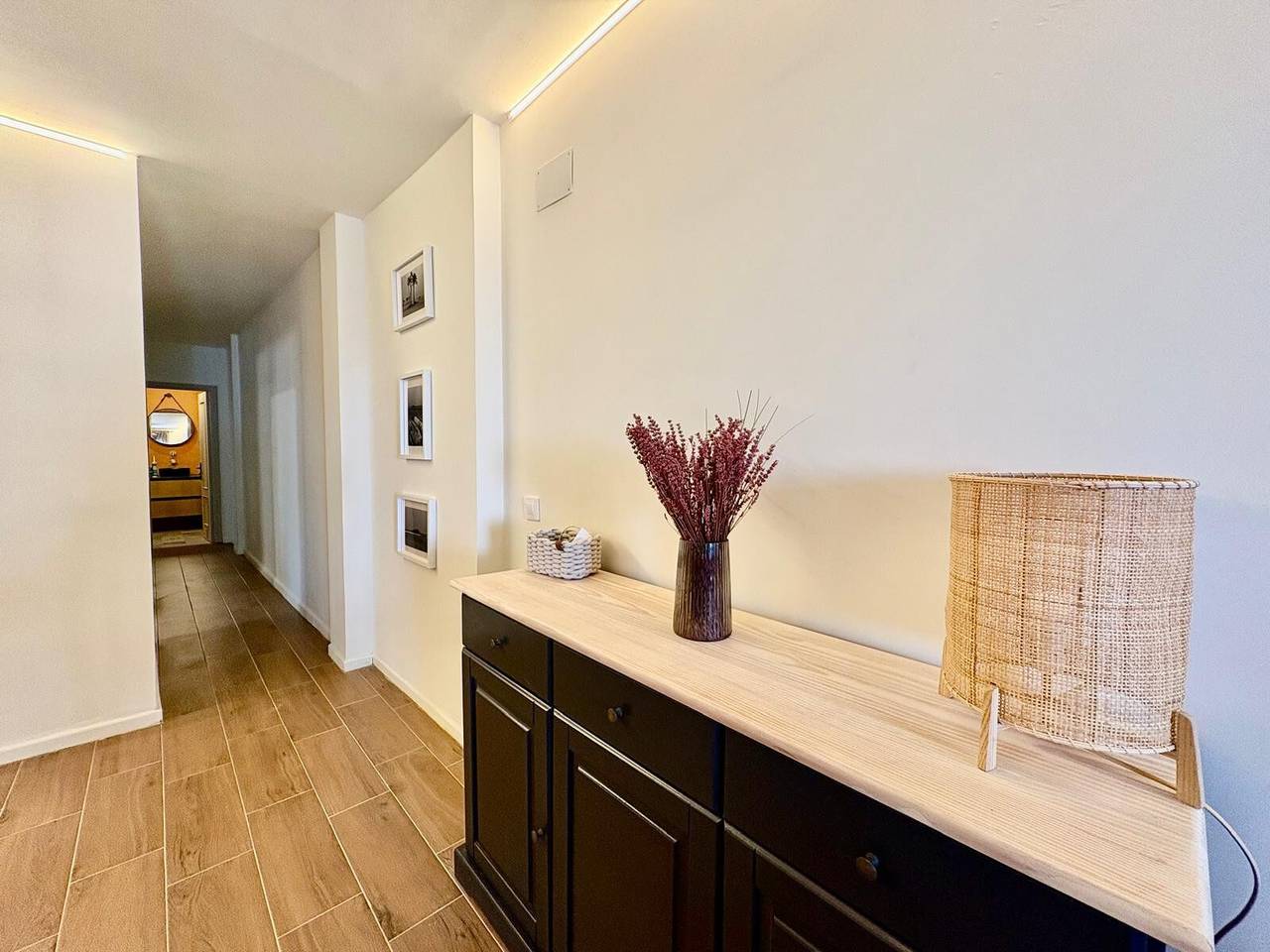 Appartement entier, Appartement 'Fmr Avenida Almeria' avec terrasse privée, balcon et Wi-Fi in Carboneras, Costa de Almería