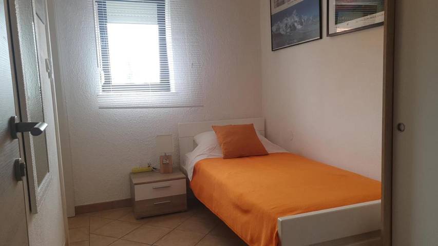 Chambre d’hôte pour 2 personnes, avec vue ainsi que jardin et piscine, animaux acceptés dans Krk - 4