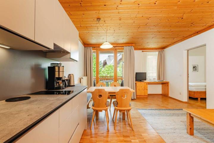 Ferienwohnung für 6 Personen, mit Ausblick und Terrasse sowie Sauna am Weissensee - 4