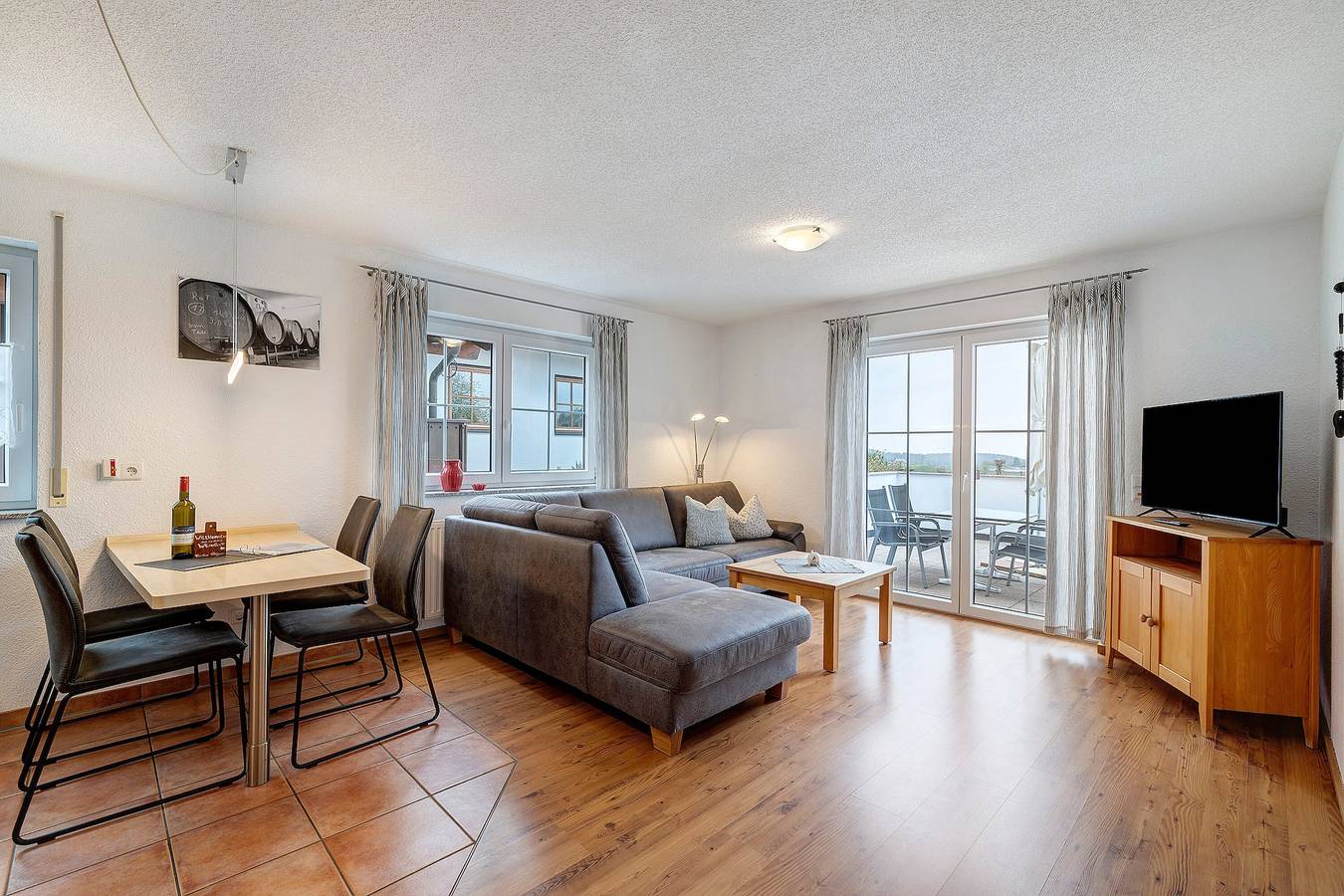 Ganze Wohnung, Apartment 'Haus 4, 3-Zimmer' mit Seeblick, Gemeinschaftsterrasse und Wlan in Meersburg, Region Bodensee-Oberschwaben