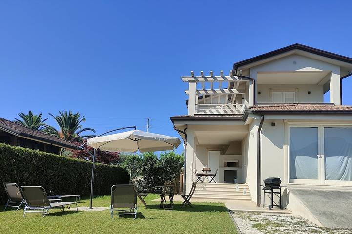 Casa vacanza per 4 persone, con giardino, con animali domestici - 1