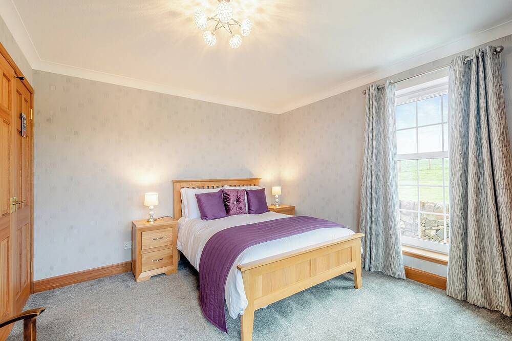 4 bedroom accommodation in Kingarth in Isle of Bute, Argyll & Bute