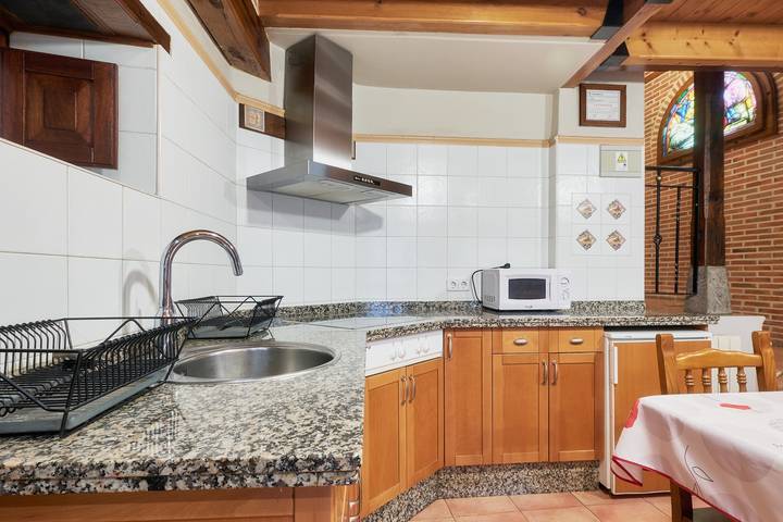 Finca 'El Serenal' mit Bergblick, privater Terrasse und Wi-Fi in Santa Marina de Valdeón, Posada de Valdeón
