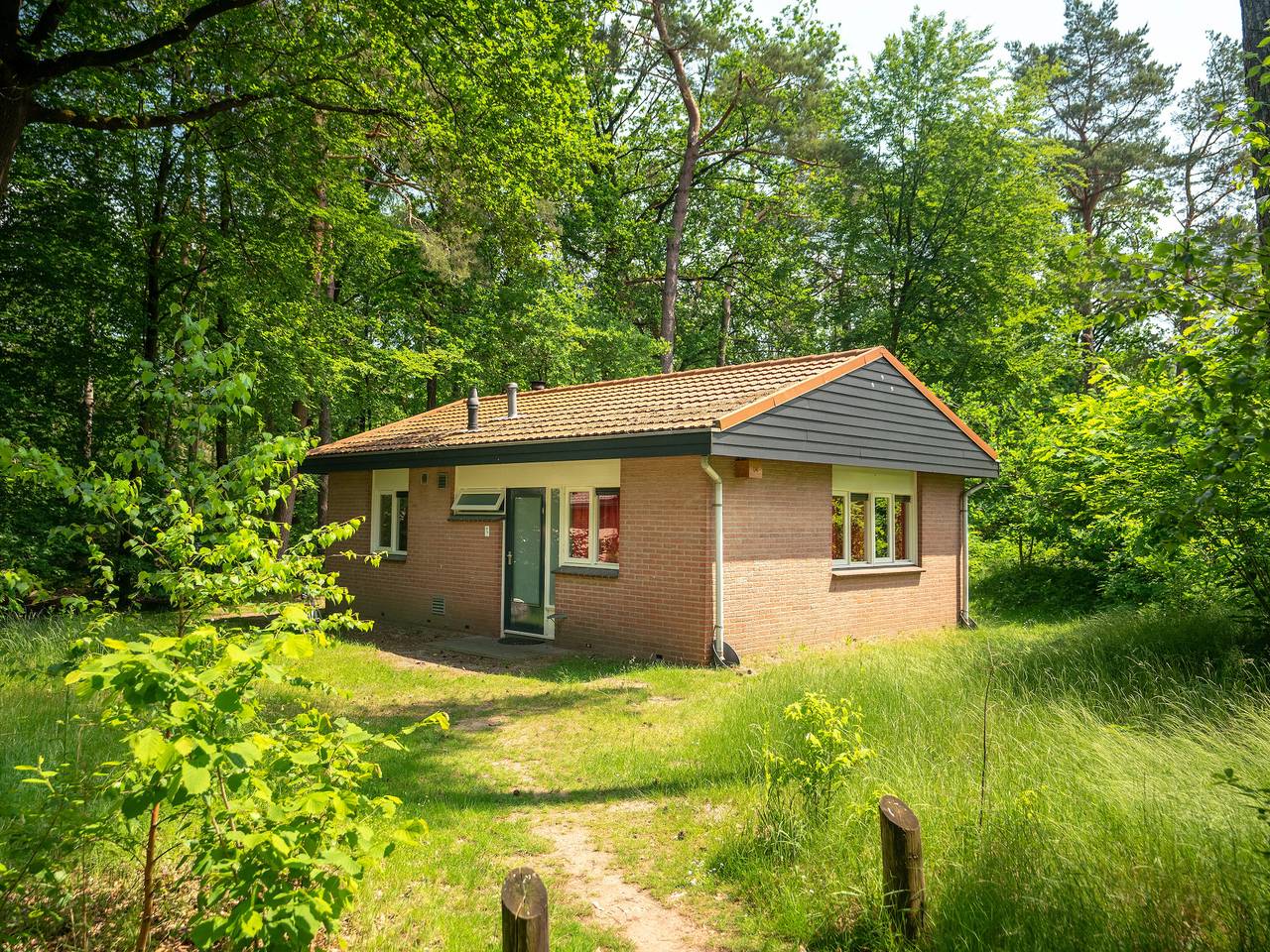 Landal Heideheuvel — 4-persoons bungalow in Beekbergen, Veluwe