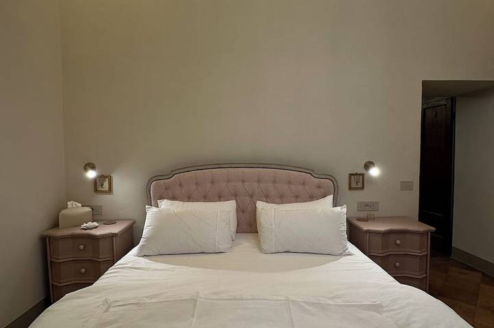 Palazzo Tamanti - 4 King Br 6 Bath Estate Home in Montalcino Center in Montalcino, Val d’Orcia