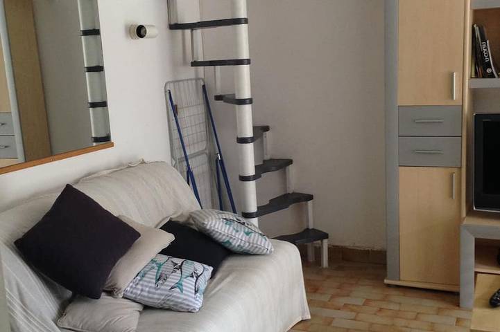 Location de vacances pour 6 personnes, avec terrasse et piscine à Santa-Maria-Poggio - 2