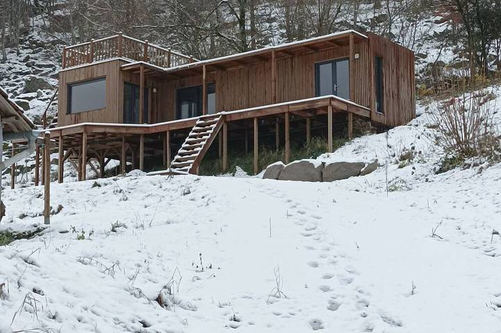 Maison pour 4 personnes, avec jardin ainsi que terrasse et jacuzzi à Cornimont