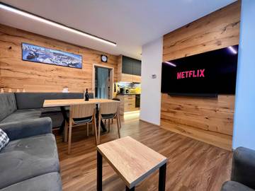 Ferienwohnung für 7 Personen, mit Ausblick und Balkon in Spindlermühle
