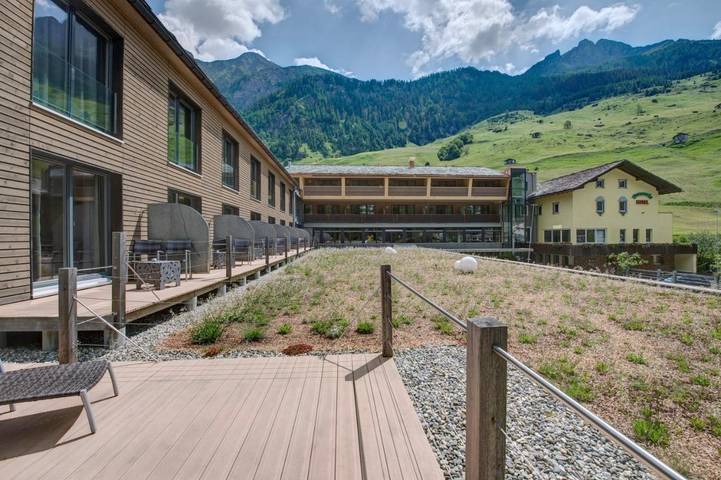 Hotel für 2 Personen, mit Whirlpool und Terrasse sowie Garten und Pool in Vals - 4