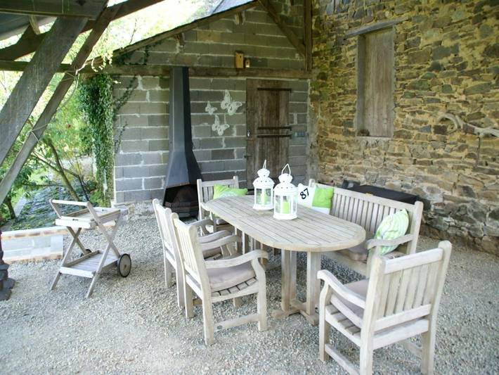 Location de vacances pour 6 personnes, avec piscine et jardin à Sussac - 3