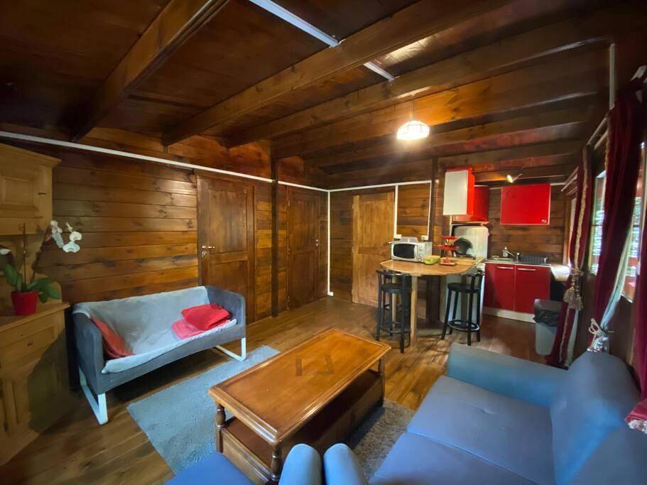Two-Bedroom Chalet in Villard-Saint-Sauveur, Parc naturel régional du Haut-Jura