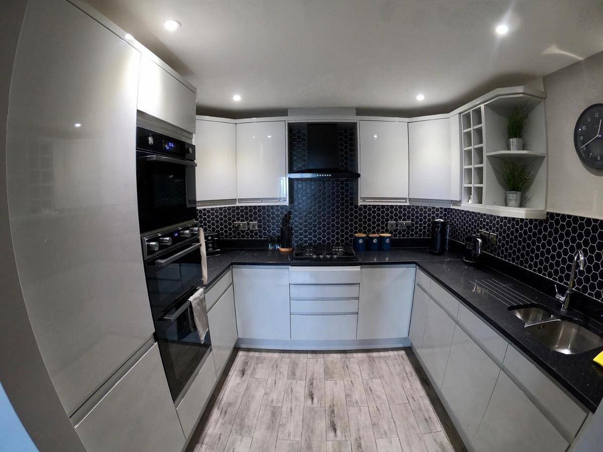 Entire apartment, Three-Bedroom Apartment in Aberystwyth, Cardigan Bay