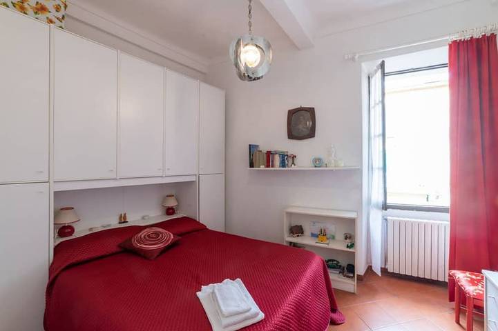 Ganze Wohnung, Guesthost - Discovering Liguria! Castelvittorio Holiday Apt x4 in Castel Vittorio, Ligurische Alpen