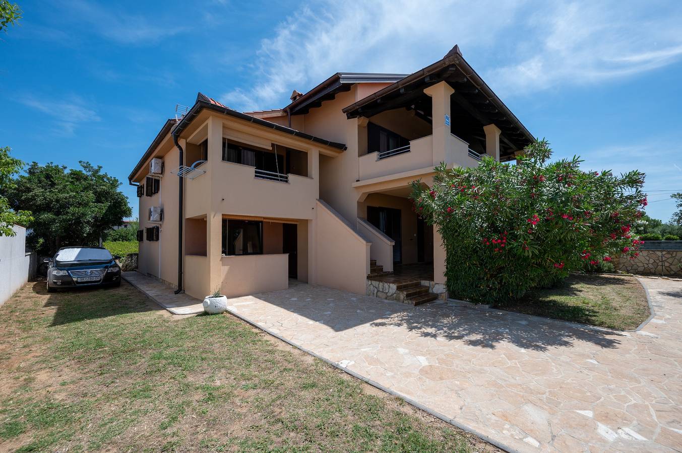 Entire apartment, Two bedroom apartment with terrace Nin (Zadar) A-23551-c in Nin, Zadar