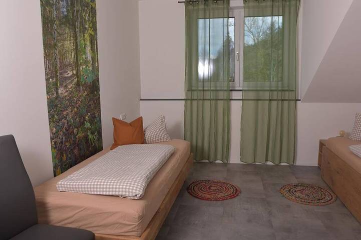 Ferienwohnung \"Unter´m Baum\" - Ferienhof Hopfgärtle Müller in Bodnegg, Region Bodensee-Oberschwaben