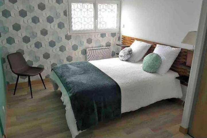 Location de vacances pour 6 personnes, avec terrasse et jacuzzi à Verruyes - 2