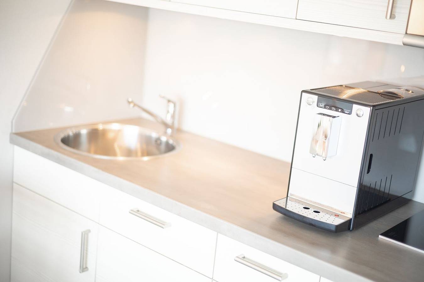 Ganze Wohnung, Direkt am idyllischen Wenningstedter Dorfteich gelegen ! in Wenningstedt, Sylt