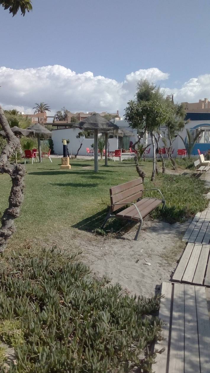 Ganze Wohnung, Fkk-Studio-Apartment im Erdgeschoss mit Terrasse in Playas de Vera, Vera