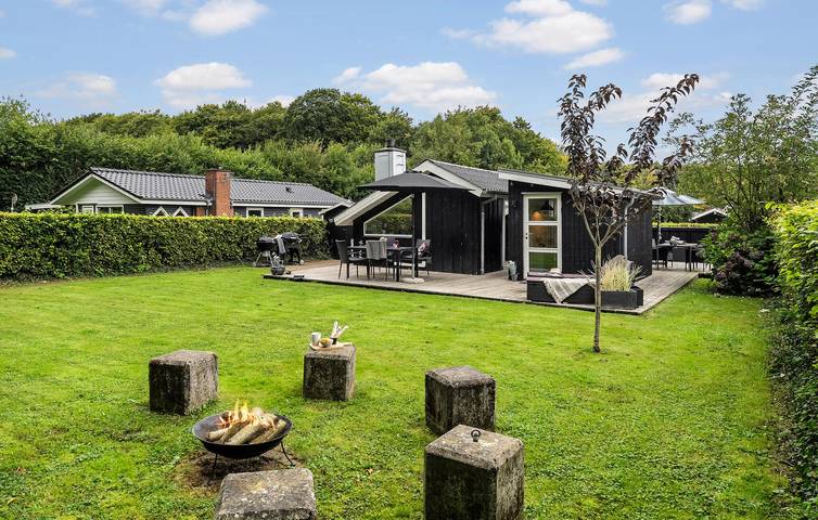 Ferienhaus für 6 Personen, mit Terrasse und Garten in Binderup Strand - 2